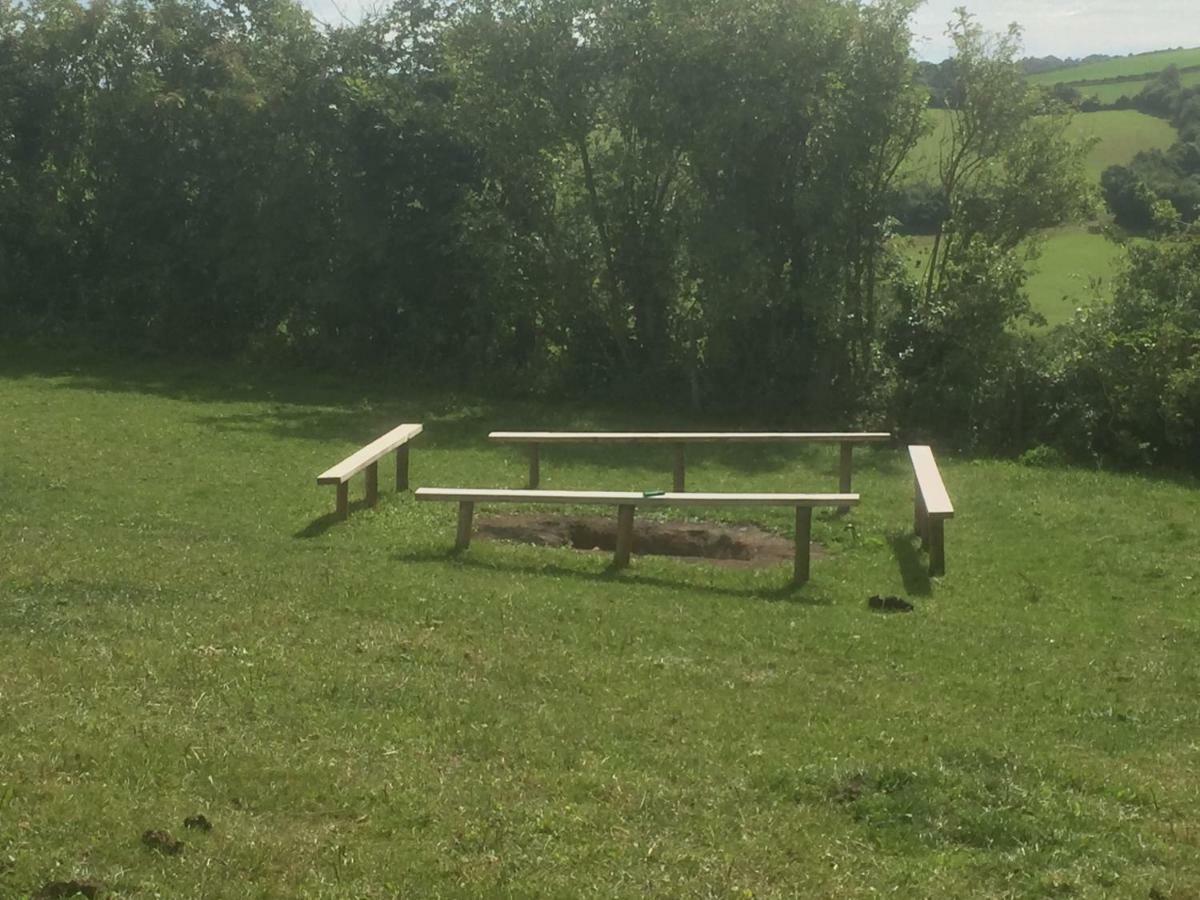 Norwell View Farm Glamping With Hot Tubs Hotel Bath Exterior foto