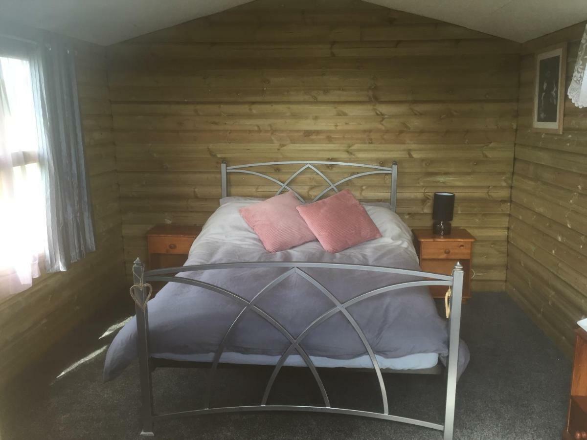 Norwell View Farm Glamping With Hot Tubs Hotel Bath Exterior foto
